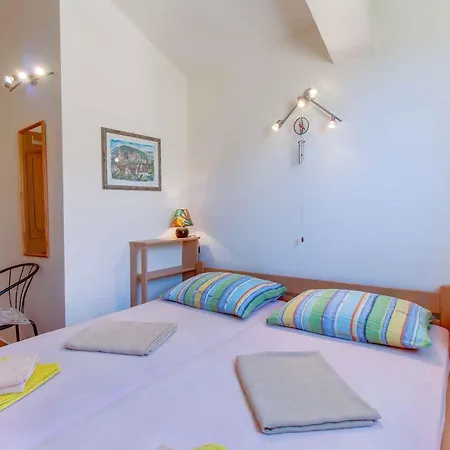 In 26743 Mali Losinj