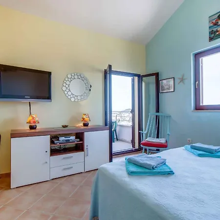 In 26743 * Mali Losinj